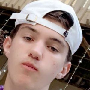 Meet your Posher, Tanner